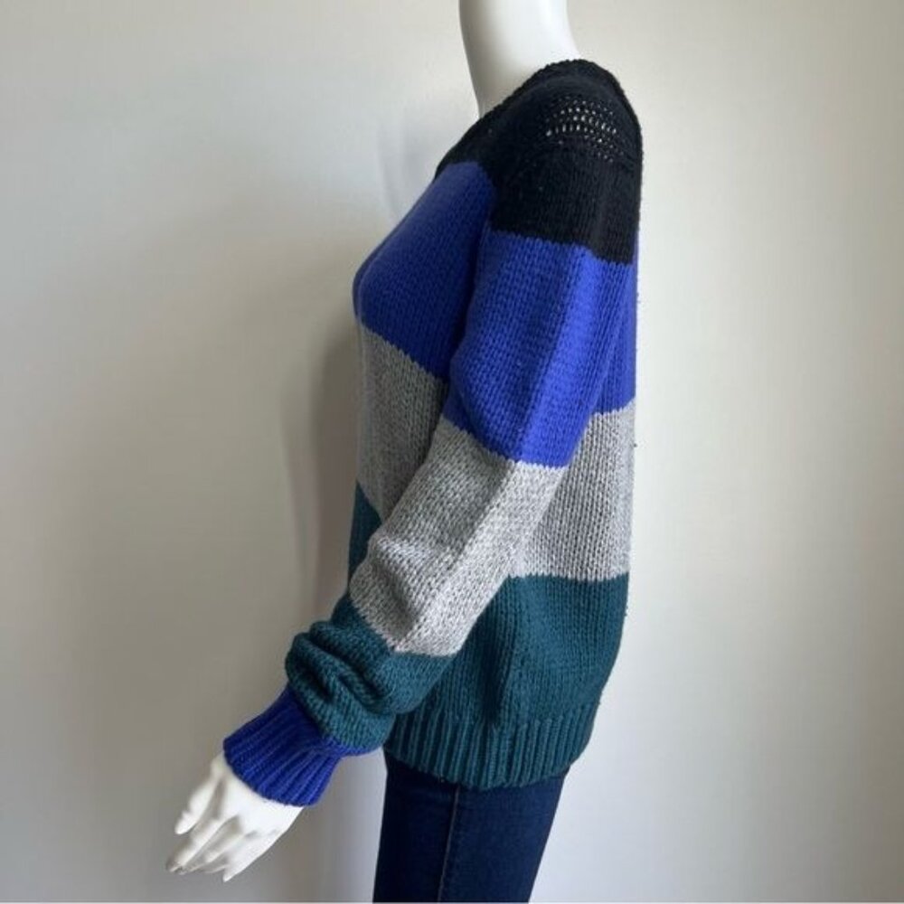 Colorblock Crew Neck Sweater - Picture 4 of 7